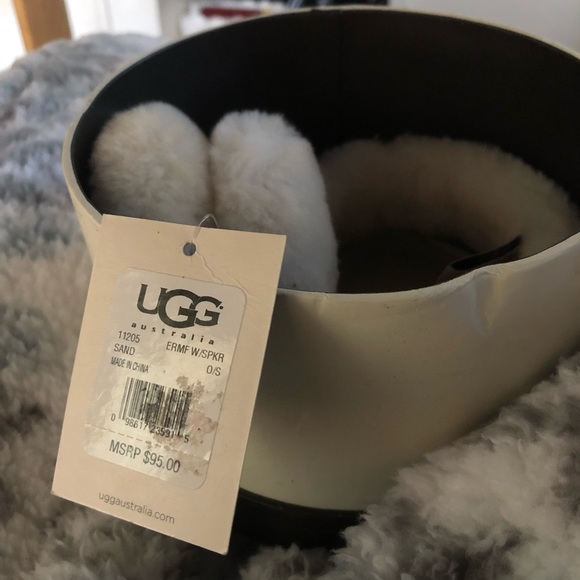 Ugg ear muffs/ earphones main image 8